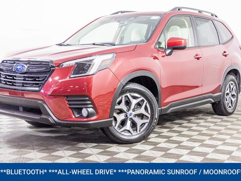 Used 2023 Subaru Forester Premium image 2