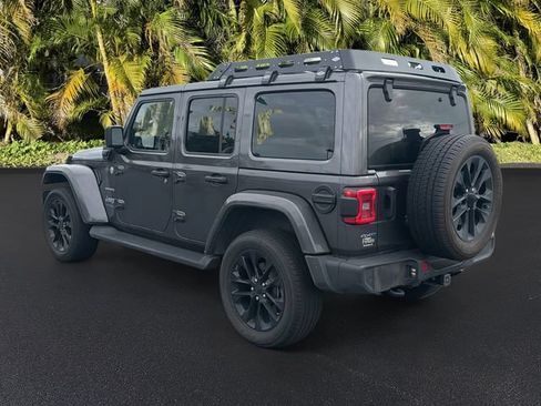 Used 2021 Jeep Wrangler Unlimited Sahara w/ Cold Weather Group AWD/4WD image 8