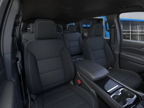 New 2026 Chevrolet Traverse LT w/ Driver Confidence Package FWD image 16