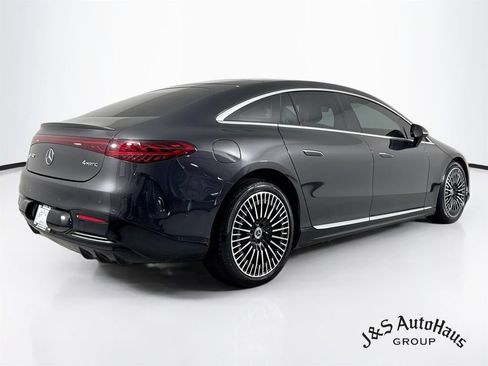 Used 2023 Mercedes-Benz EQS 580 4MATIC Sedan image 7