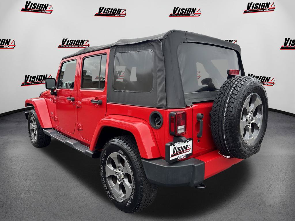 Used 2017 Jeep Wrangler Unlimited Sahara AWD/4WD image 7