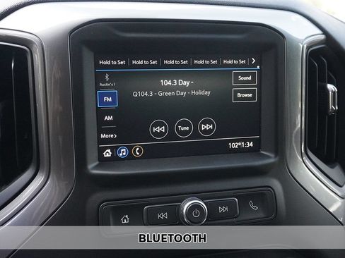 Used 2023 GMC Sierra 2500 Pro w/ Convenience Package AWD/4WD image 4