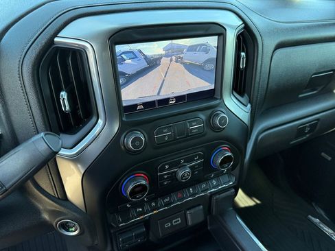 Used 2021 Chevrolet Silverado 1500 LT Trail Boss w/ Convenience Package II AWD/4WD image 18