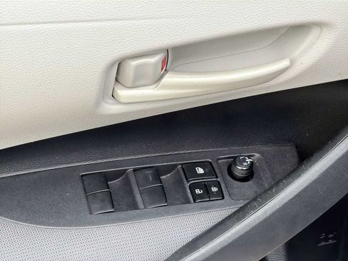 Used 2023 Toyota Corolla LE w/ LE Convenience Package FWD image 14