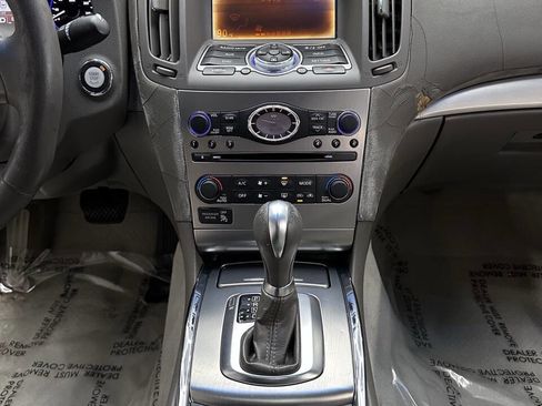 Used 2011 INFINITI G37 Journey w/ Premium Pkg image 23