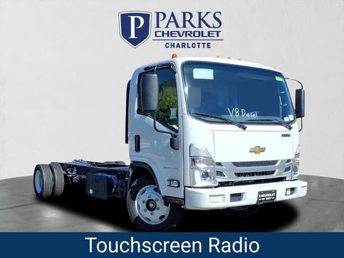 New 2024 Chevrolet Low Cab Forward 4500 XD RWD image 2