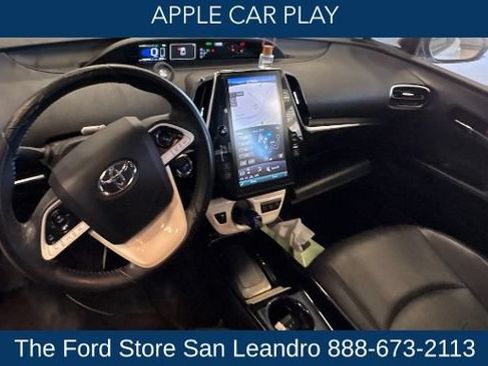 Used 2017 Toyota Prius Prime Premium FWD image 11
