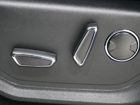 Used 2015 Ford F150 XLT w/ Equipment Group 302A Luxury image 15