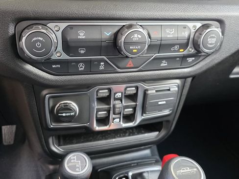 New 2026 Jeep Gladiator Sport image 22