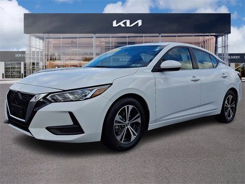 Used 2023 Nissan Sentra SV image 3