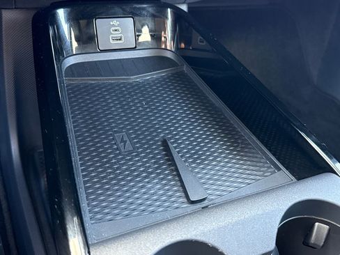 Certified 2025 Ford Mustang Mach-E Select image 23