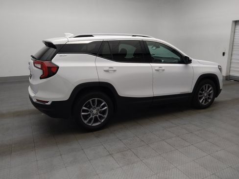 Used 2024 GMC Terrain SLT FWD image 10