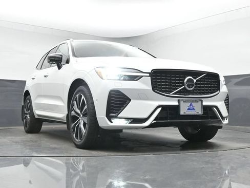 Used 2023 Volvo XC60 B5 Plus w/ Climate Package AWD/4WD image 37