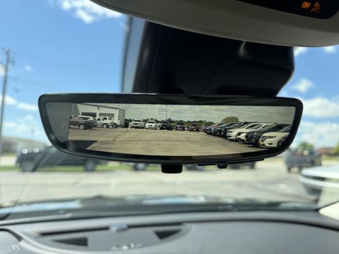 Used 2023 Buick Envision Avenir AWD/4WD image 22