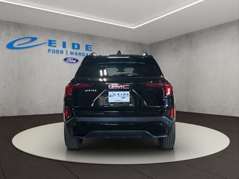 Used 2026 GMC Terrain Elevation w/ Elevation Premium Package AWD/4WD image 8