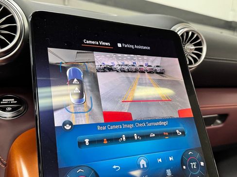 Used 2024 Mercedes-Benz SL 63 AMG 4MATIC image 34