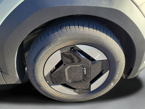 New 2026 Kia EV9 Light RWD image 5