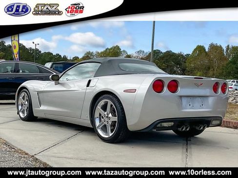 Used 2007 Chevrolet Corvette Convertible w/ Preferred Equipment Group RWD image 5