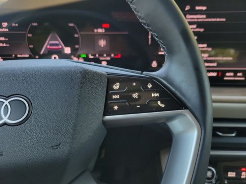 Certified 2025 Audi Q5 Premium w/ Premium Plus AWD/4WD image 30