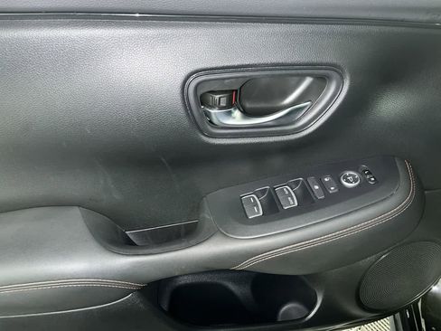 Used 2025 Honda HR-V Sport image 13