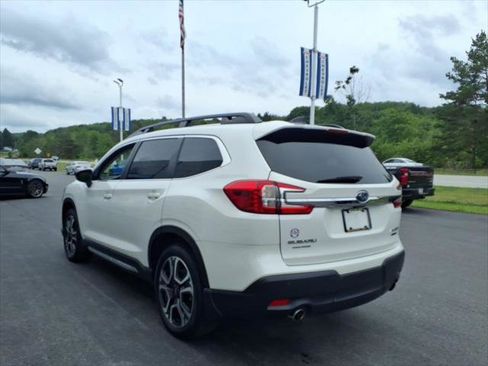Used 2024 Subaru Ascent Limited w/ Technology Package AWD/4WD image 5