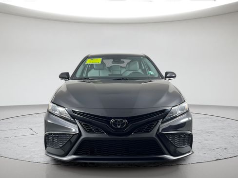 Used 2023 Toyota Camry SE AWD/4WD image 2
