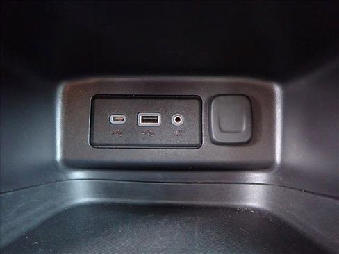 Used 2024 Chevrolet Equinox LT image 23