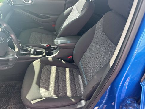 Used 2017 Hyundai Ioniq SEL image 9