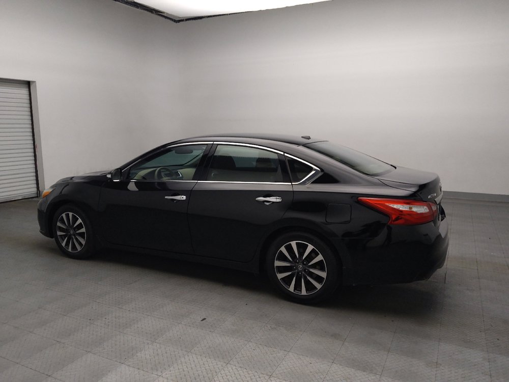 Used 2016 Nissan Altima 2.5 SL FWD image 3