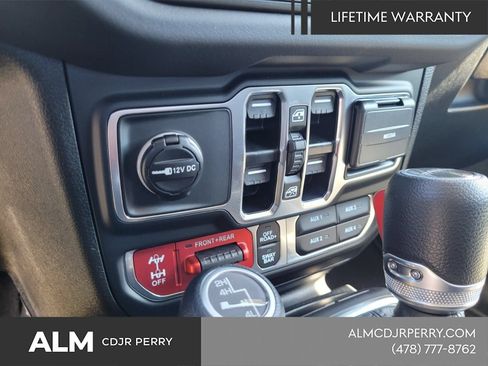 New 2025 Jeep Gladiator Rubicon AWD/4WD image 24