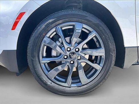 Used 2024 Chevrolet Equinox RS FWD image 10