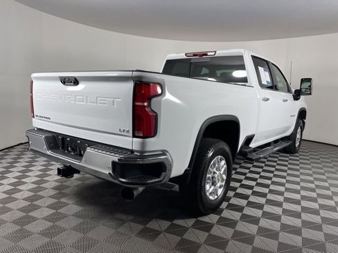 Used 2026 Chevrolet Silverado 2500 LTZ w/ LTZ Premium Package AWD/4WD image 10