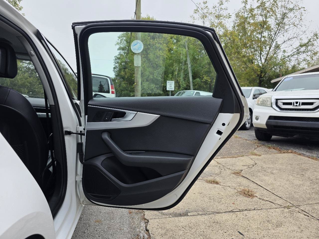 Used 2017 Audi A4 2.0T Premium AWD/4WD image 28
