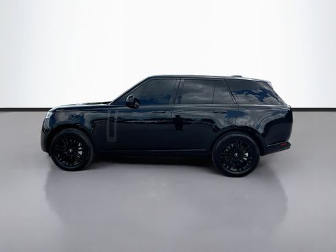 Used 2025 Land Rover Range Rover SE AWD/4WD image 2