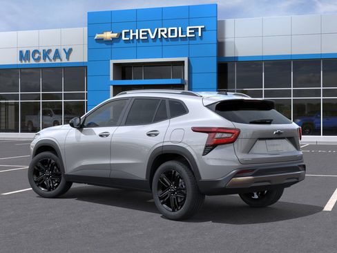 New 2026 Chevrolet Trax ACTIV w/ Sunroof Package image 3