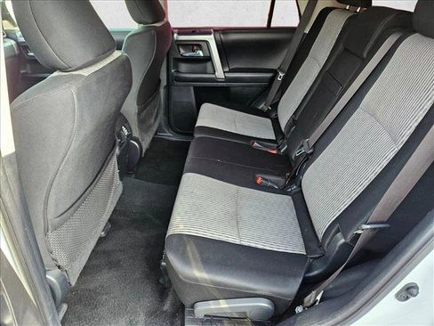 Used 2016 Toyota 4Runner SR5 image 18