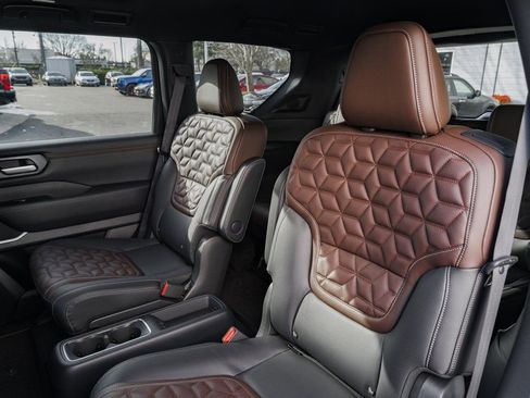 New 2026 Nissan Armada Platinum image 22