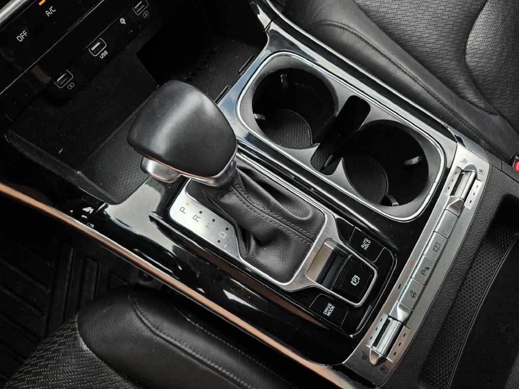 Used 2024 Kia Carnival SX Prestige FWD image 19
