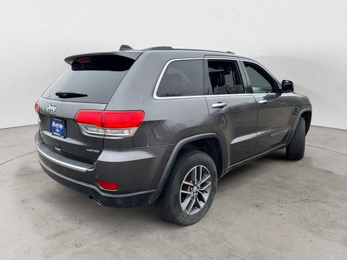 Used 2017 Jeep Grand Cherokee Limited w/ Luxury Group II image 3