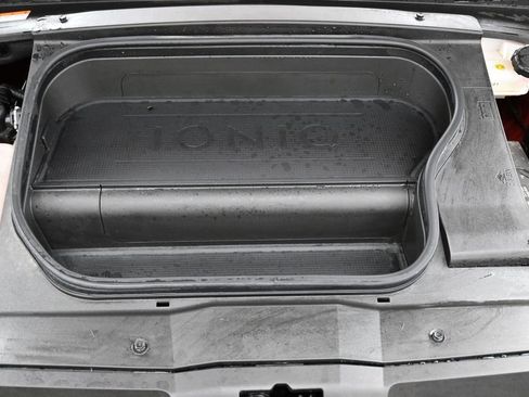 Used 2024 Hyundai Ioniq 6 SE RWD image 42