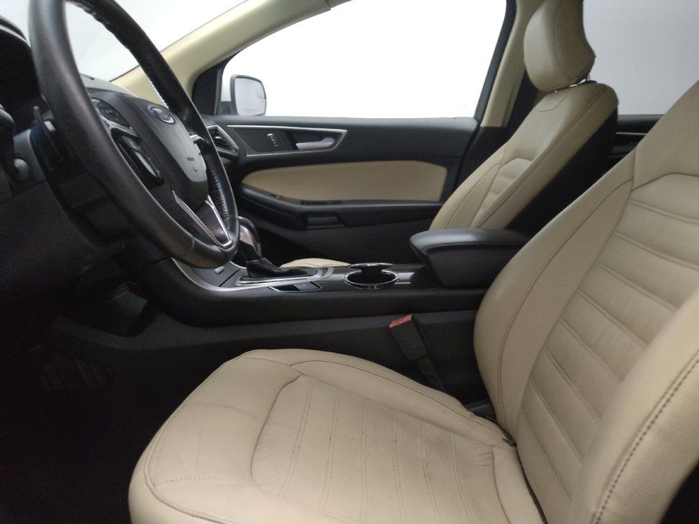 Used 2018 Ford Edge SEL w/ Equipment Group 201A FWD image 17