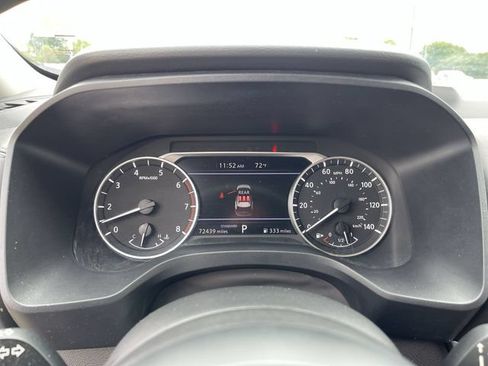 Used 2024 Nissan Rogue S FWD image 2
