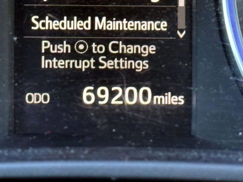 Used 2019 Toyota Highlander XLE image 26