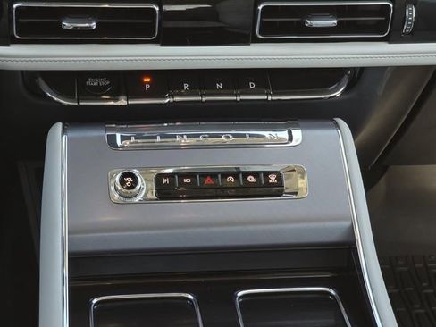 Used 2026 Lincoln Aviator 2WD image 13