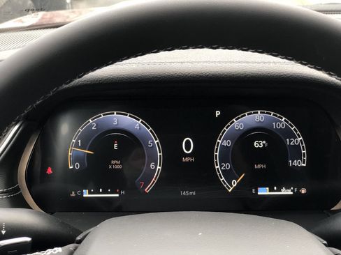 New 2025 Jeep Grand Cherokee Limited w/ Luxury Tech Group II image 17