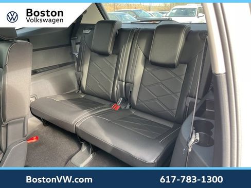 New 2026 Volkswagen Atlas SE image 11