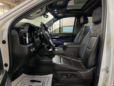 Used 2023 GMC Sierra 1500 Denali w/ Denali Reserve Package AWD/4WD image 43