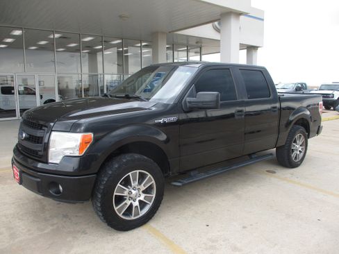 Used 2014 Ford F150 STX w/ Equipment Group 201A Mid image 2