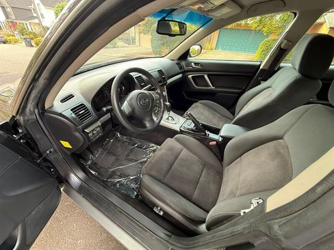 Used 2009 Subaru Outback 2.5i Special Edition AWD/4WD image 9