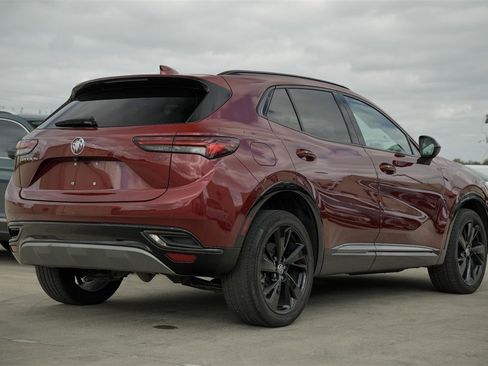 Used 2022 Buick Envision Essence w/ Technology Package I image 4